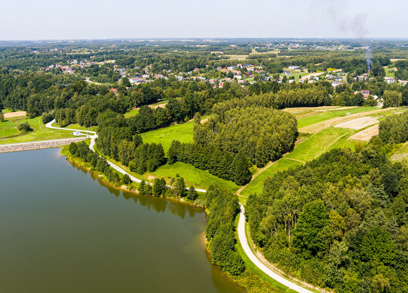 Działka nad zalewem w Skrzyszowie
