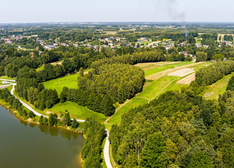 Działka nad zalewem w Skrzyszowie