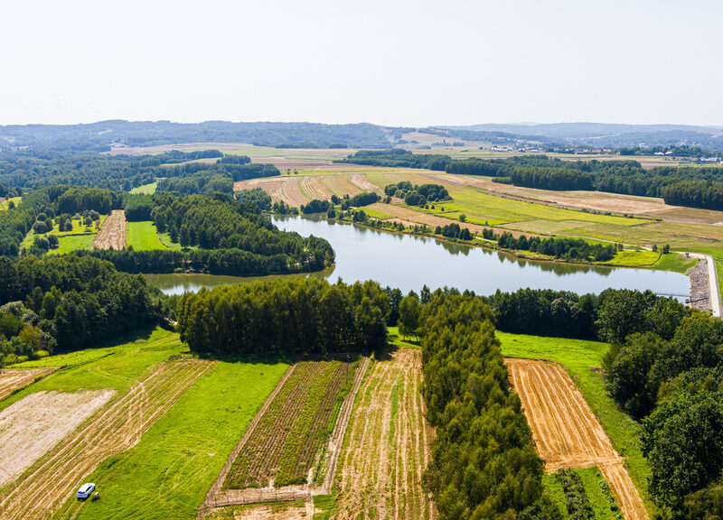 Działka nad zalewem w Skrzyszowie