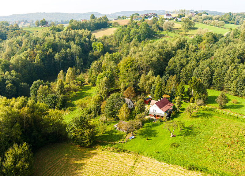 Na sprzedaż działka z domem w Lichwinie