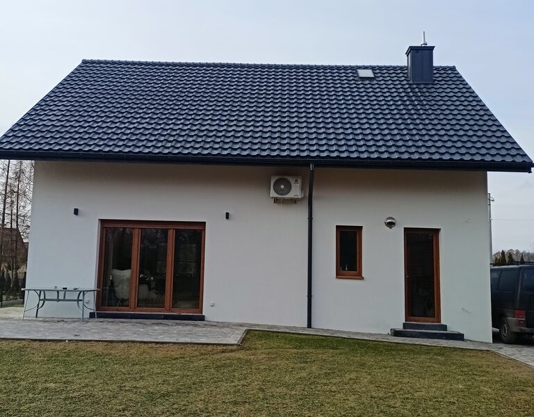 Rodzinny dom w Woli Rzędzińskiej.