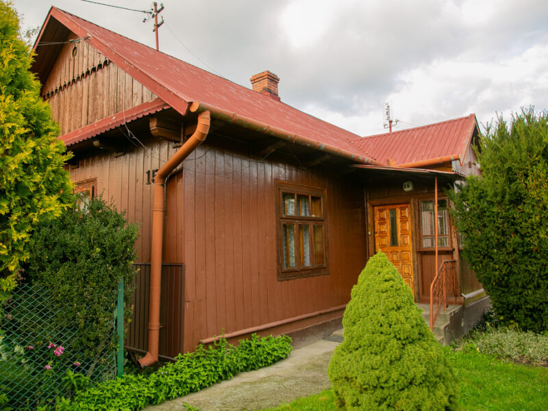 Dom i bydunek gospodarczy- Marcinkowice gm. Radłów
