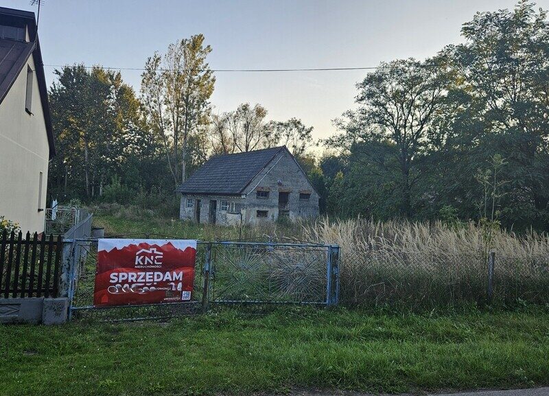DOM DO ADAPTACJI NA SPRZEDAŻ – OKAZYJNA CENA!