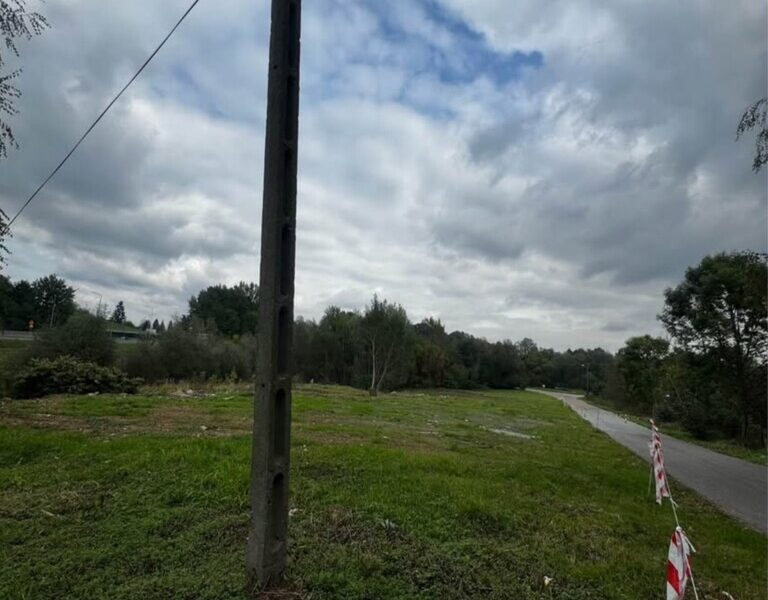 Działka na sprzedaż w Zgłobicach!! 240 tysięcy!!