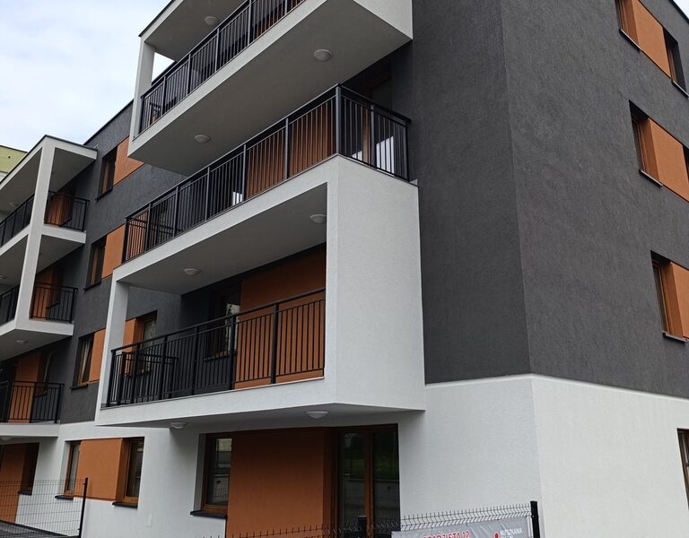 Bezczynszowe 57,80 m2 1 piętro i duży balkon