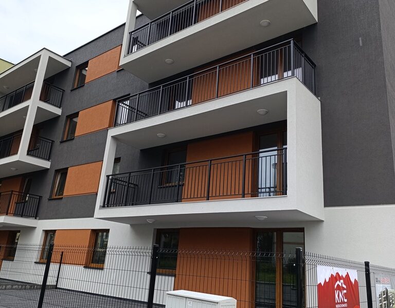 Bezczynszowe parter 48,60m2 plus taras 60 m2
