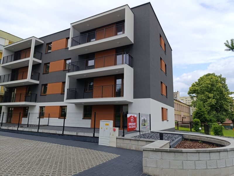 Bezczynszowe parter 48,60m2 plus taras 60 m2