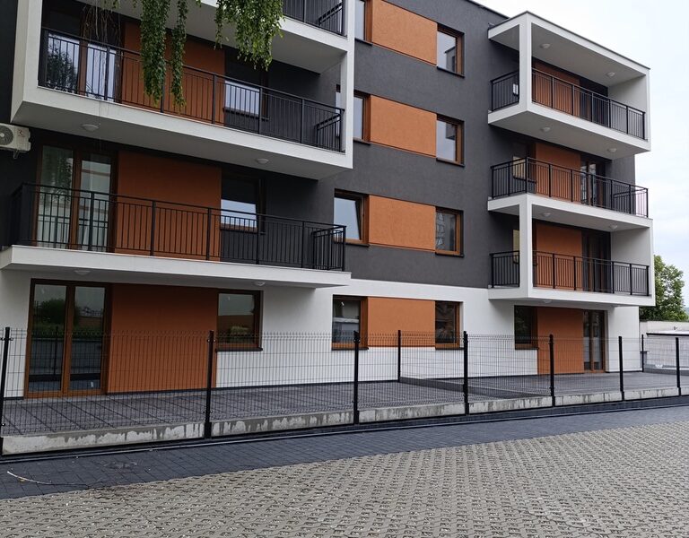 Bezczynszowe parter 48,60m2 plus taras 60 m2