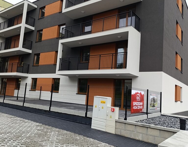Bezczynszowe parter 48,60m2 plus taras 60 m2