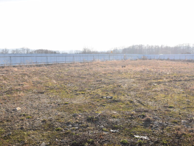 Działka komercyjno- usługowa 27,55a w Lutoryżu.