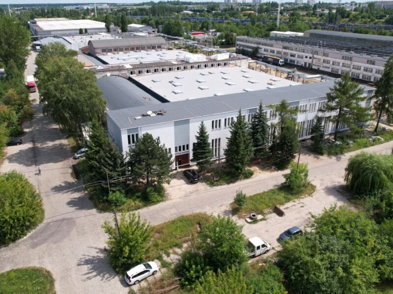 Na wynajem hala produkcyjno-magazynowa po kompleksowej modernizacji, gotowa na najbardziej wymagające procesy technologiczne. Oferujemy do wynajęcia niezależną  -Hala produkcyjno-magazyn. 780m2 - Lublin, Zadębie