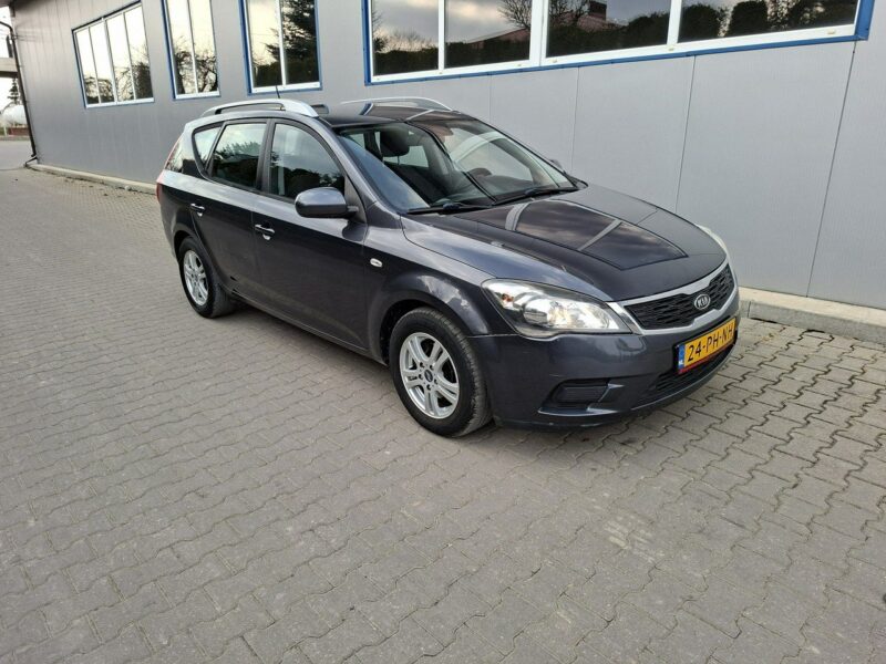 Kia Cee'd 1.4 benzyna po lifcie po opłatach