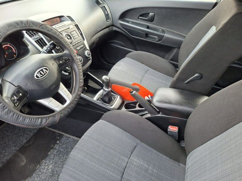 Kia Cee'd 1.4 benzyna po lifcie po opłatach