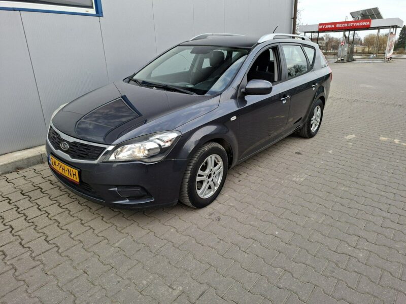 Kia Cee'd 1.4 benzyna po lifcie po opłatach