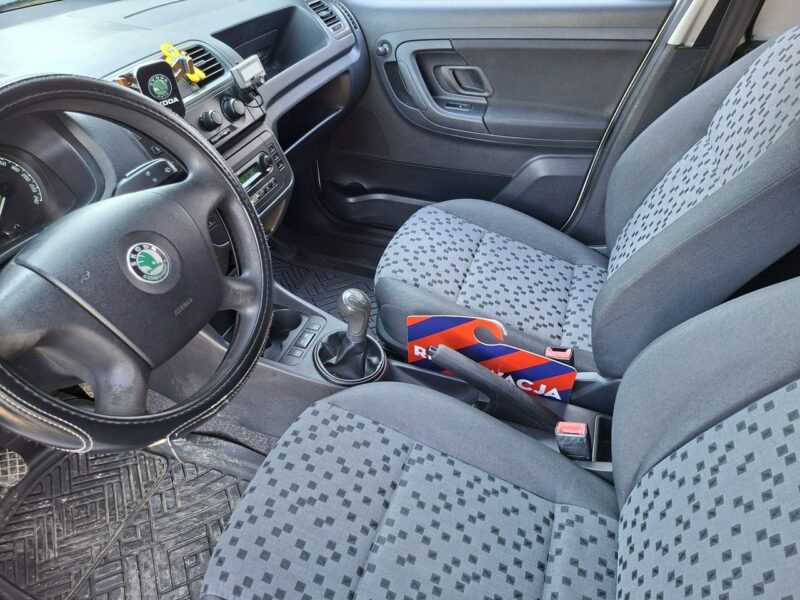 Škoda Praktik 1.2 benzyna wersja 2 osobowa ważne opłaty