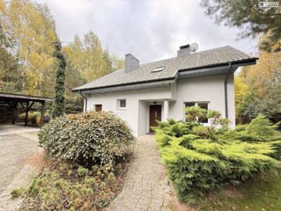 Urokliwy, całoroczny dom nad jeziorem Rogóźno – ko