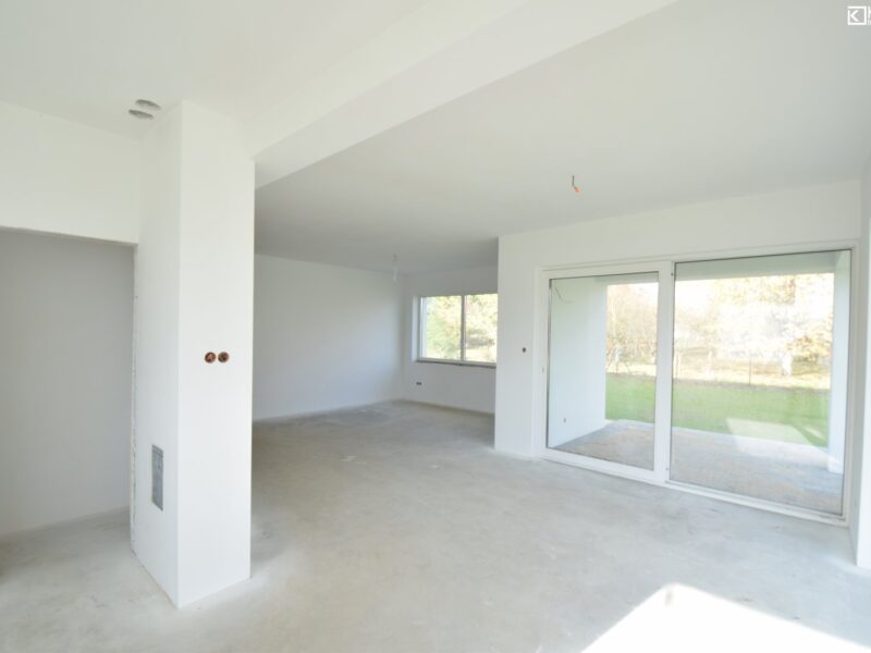 Dom w stanie deweloperskim 196,90 m2 działka 16 a