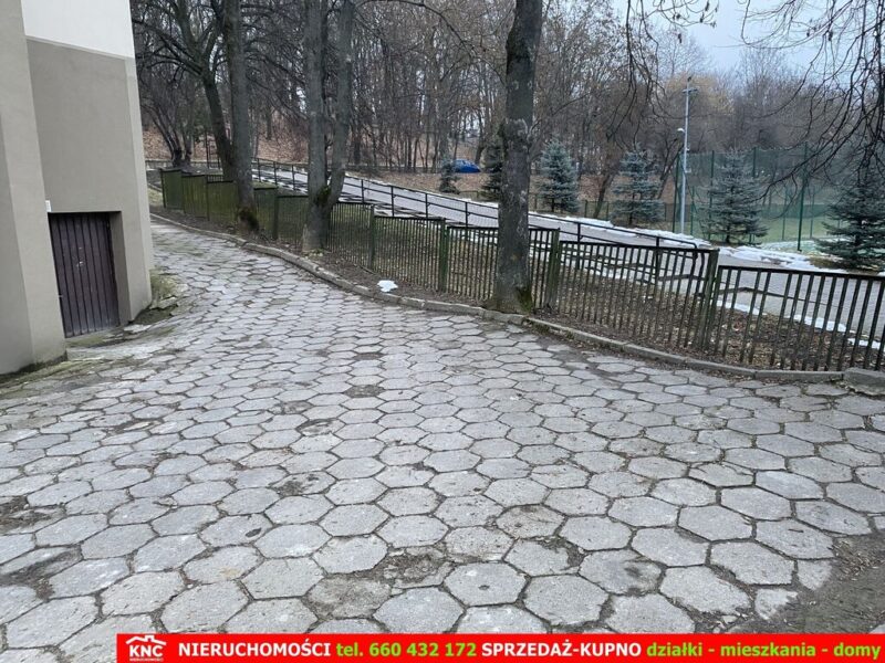 Garaż w budynku ul. Kalinowszczyzna. - LUBLIN, LUBELSKIE na SPRZEDAŻ