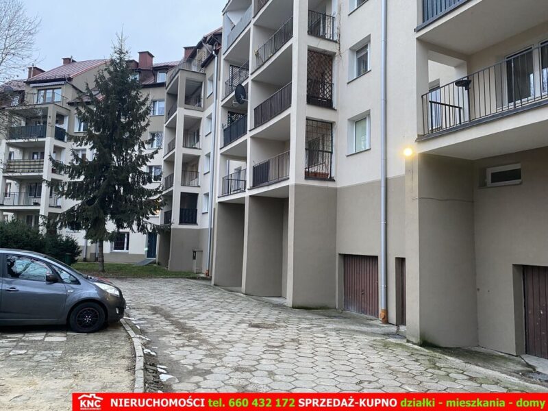 Garaż w budynku ul. Kalinowszczyzna.