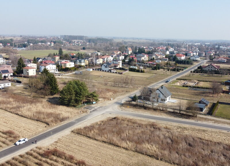 Działki (12 sztuk- sąsiadujące ze sobą) pod zabudowę mieszkaniową jednorodzinną (MPZP) o powierzchni od 1072 m2 do 2684 m2 przy jednej z głównych ulic w drugiej- KOŃSKOWOLA, KOŃSKOWOLA, LUBELSKIE na SPRZEDAŻ