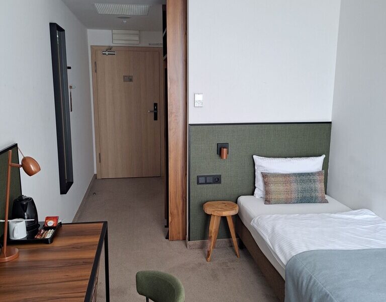 Pokój o pow. 16,26 m2 w hotelu ARCHE w Lublinie. - LUBLIN, LUBELSKIE na SPRZEDAŻ