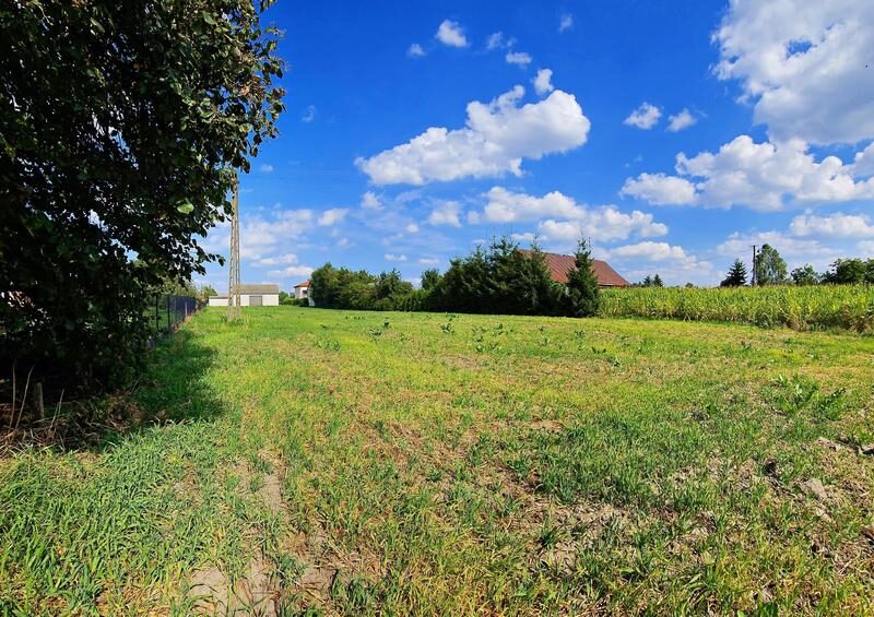 Piękna, ustawna działka blisko jeziora - Dratów