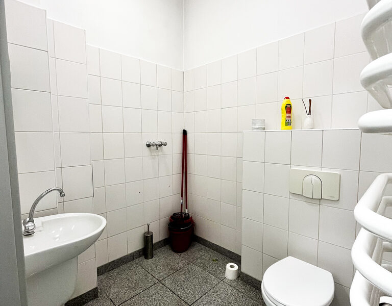 Lokal handlowo-usługowy, 118 m2, Bronowice, parter