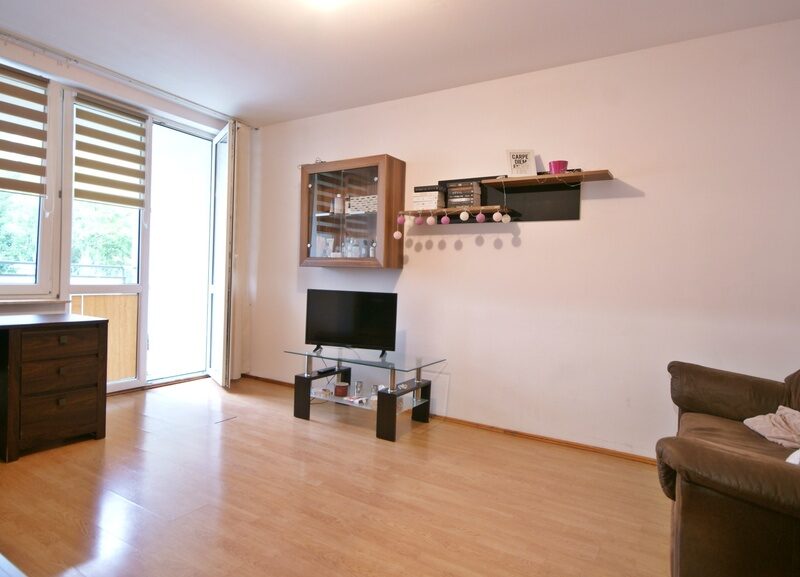 Mieszkanie, Lublin, Śródmieście, ul. Niecała, 2 pokoje, 49,7 m2~~Opis mieszkania: ~- parter~- powierzchnia mieszkania: 49,7 m2~- 1 pokój 10,7 m2~- 2 pokój 17,25- LUBLIN, LUBLIN, LUBELSKIE na SPRZEDAŻ