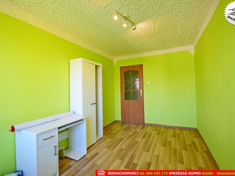Blisko Nałęczowa, 3 pokoje z garażem i działką. - PONIATOWA, LUBELSKIE na SPRZEDAŻ