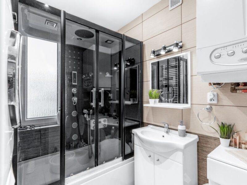 Centrum 3 pokoje, balkon, piwnica, 2 garaże - Lublin - ogłoszenia