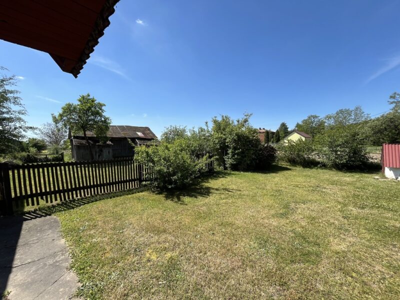 Dom 50 m2 na działce w m. Babilon gm. Lipsko.