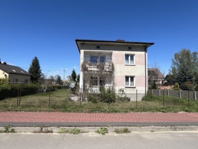 Dom murowany na działce w Baranowie pow. puławski.