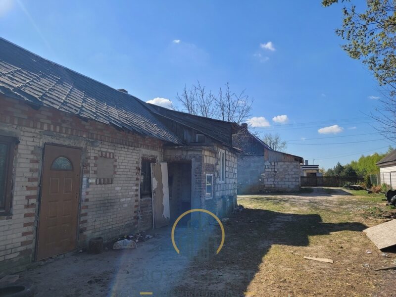 Dom murowany z fotowoltaiką