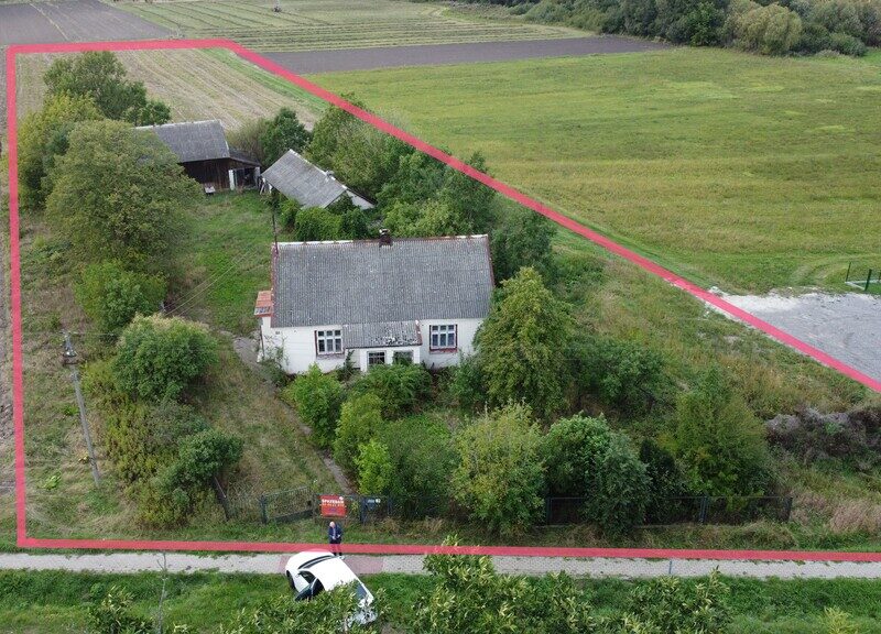 Dom na działce 8771 m2 przy DK7 blisko Radomia.