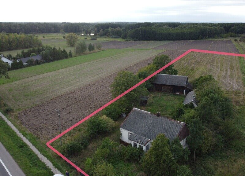 Dom wolnostojący plus budynki gospodarcze na dużej działce o pow. 8771 m2 (pod inwestycje) przy drodze krajowej  nr 7 w m. Dobrut gm. Orońsko blisko  Radomia.~~- OROŃSKO, MAZOWIECKIE na SPRZEDAŻ