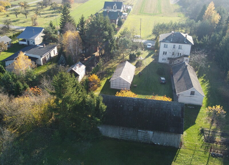 Dom na działce -Czarnolas gm. Policzna/zwoleński.