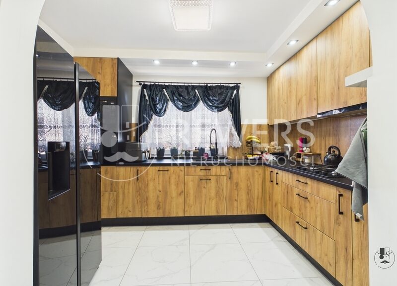 Solidny Dom 255 m² – Standard 2024 w cenie 3 882 zł/m²!Szukasz przestrzeni dla rodziny, biura w domu lub inwestycji pod wynajem? Oto dom w Strzeszkowicach Dużyc - DOM na SPRZEDAŻ , STRZESZKOWICE DUŻE