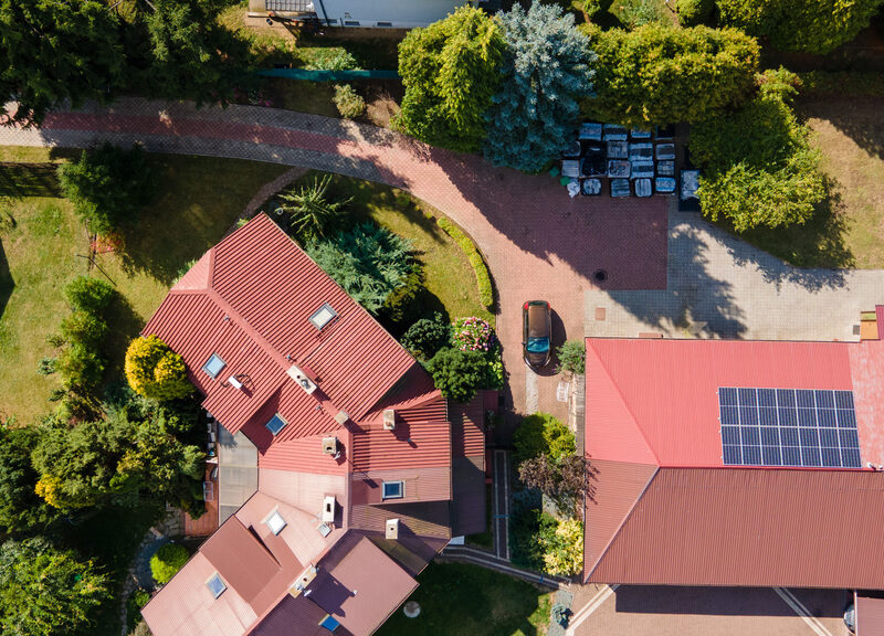Na sprzedaż przestronny, rodzinny dom w zabudowie bliźniaczej - zlokalizowany w spokojnej i zielonej miejscowości Stasin o łącznej powierzchni 280 m².