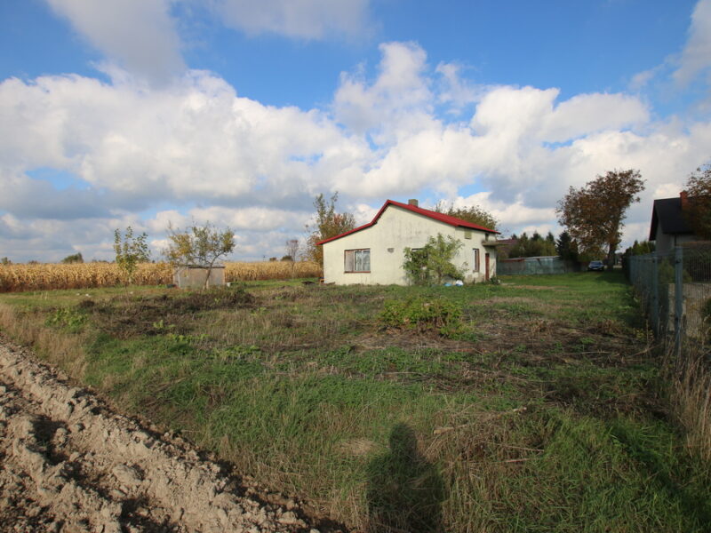 Domek na działce 17 ar Pólko/Nasutów (10km Lublin)