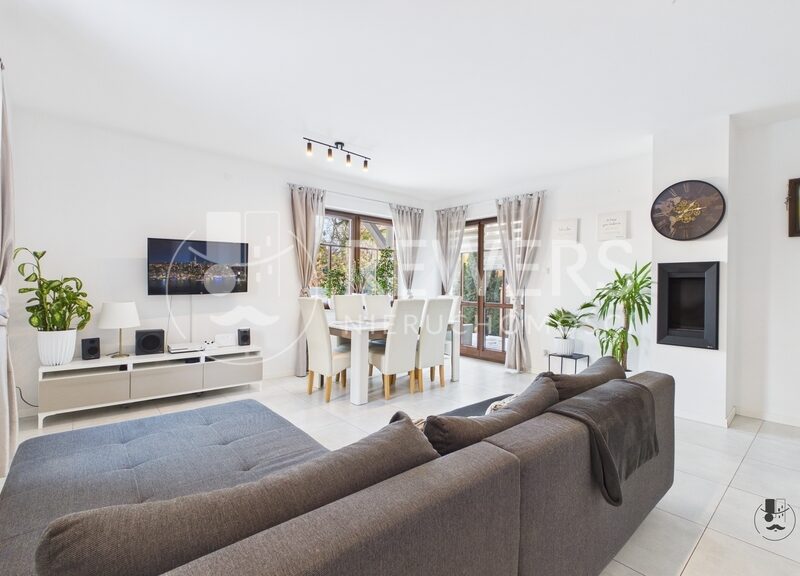 Na sprzedaż apartament przy Wiercieńskiego 62A w Nałęczowie. Zapraszam Cię w podróż po miejscu, gdzie nowoczesna architektura spotyka się z uzdrowiskowym spokoj - MIESZKANIE na SPRZEDAŻ , NAŁĘCZÓW