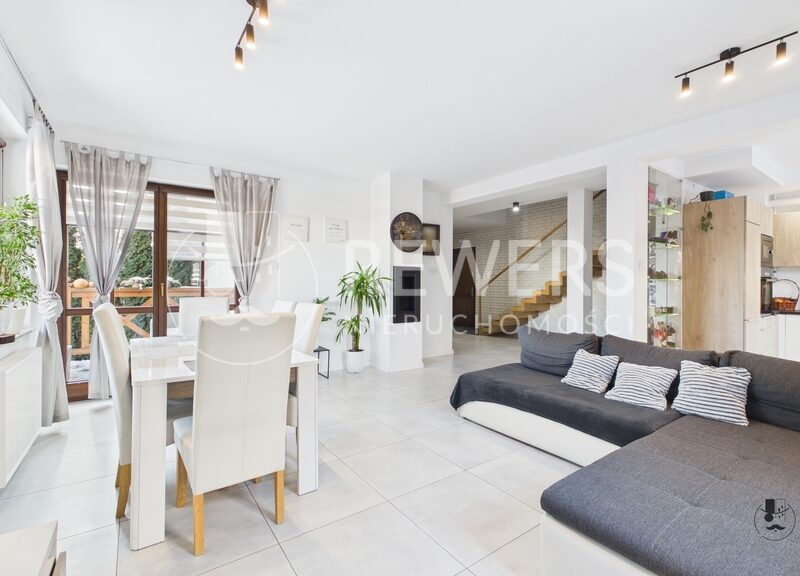 Na sprzedaż apartament przy Wiercieńskiego 62A w Nałęczowie. Zapraszam Cię w podróż po miejscu, gdzie nowoczesna architektura spotyka się z uzdrowiskowym spokoj - Dwupoziomowy apartament w Nałęczowie - 109 m2