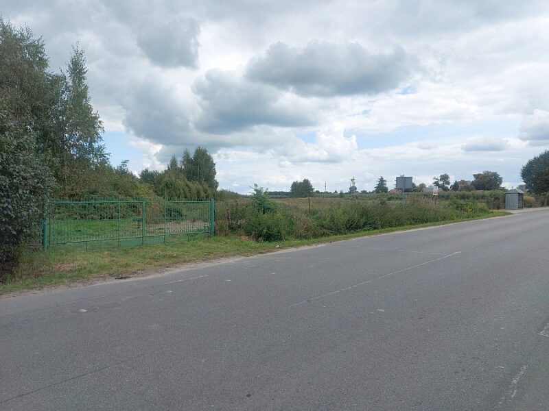 Działka budowlan o pow. 2 400 m2 w Kozłówce