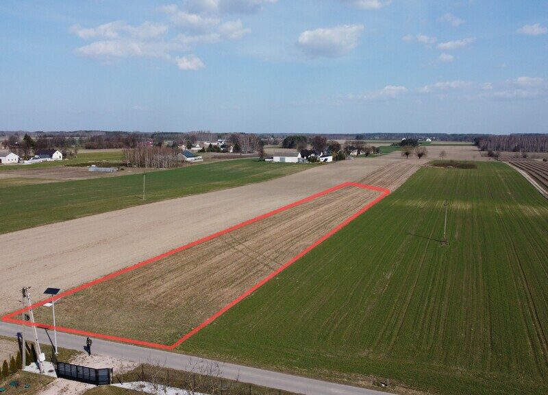 Działka o pow. 5520 m2 z możliwością zabudowy mieszkaniowej jednorodzinnej z budynkami gospodarczymi ( wydana decyzja w zakresie warunków zabudowy i zagospodaro- PRZYŁĘK, MAZOWIECKIE na SPRZEDAŻ