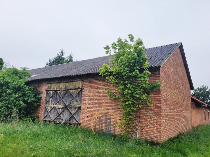 Na sprzedaż duża działka budowlana – 8284 m²