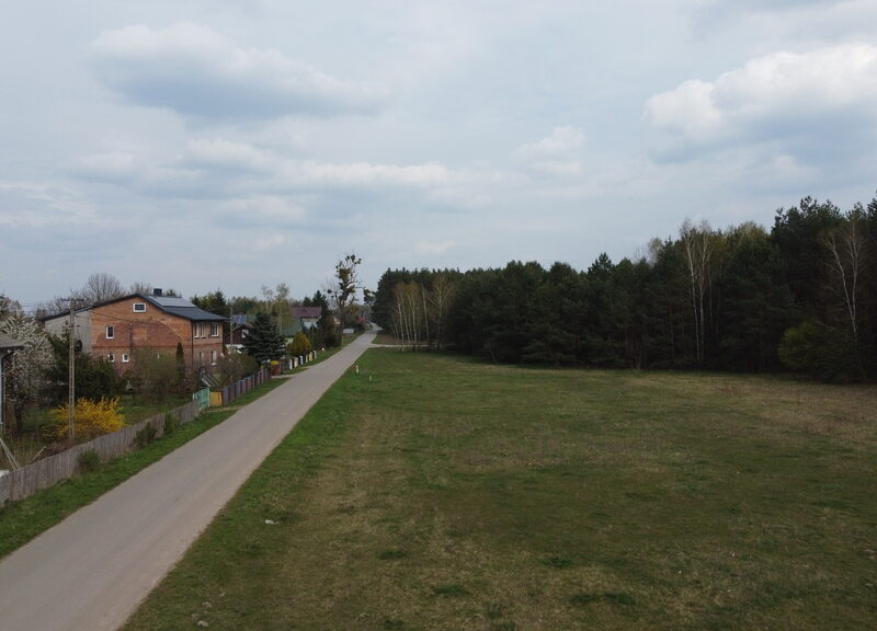 Dwie działki z przeznaczeniem w MPZP jako rolno-budowlane o łącznej powierzchni 2,79 ha z dostępem do drogi asfaltowej w m. Kośmin gm. Żyrzyn pow. puławski woj.- ŻYRZYN, LUBELSKIE na SPRZEDAŻ