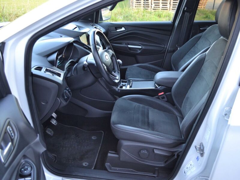 Ford Kuga MK2 ST Line 1.5TDCi 120KM**Navi**El. klapa**Pół-skóra**Xenon