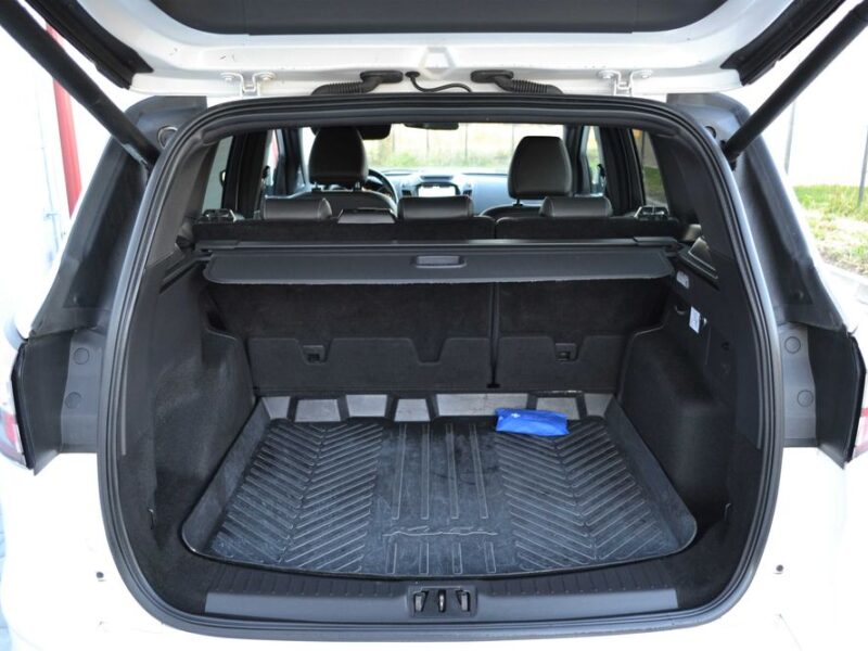 Ford Kuga MK2 ST Line 1.5TDCi 120KM**Navi**El. klapa**Pół-skóra**Xenon