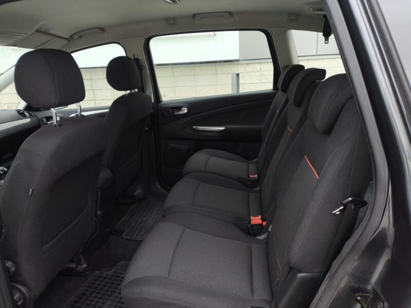 Ford S-max 2,0 tdci 140 zadbany, doinwestowany