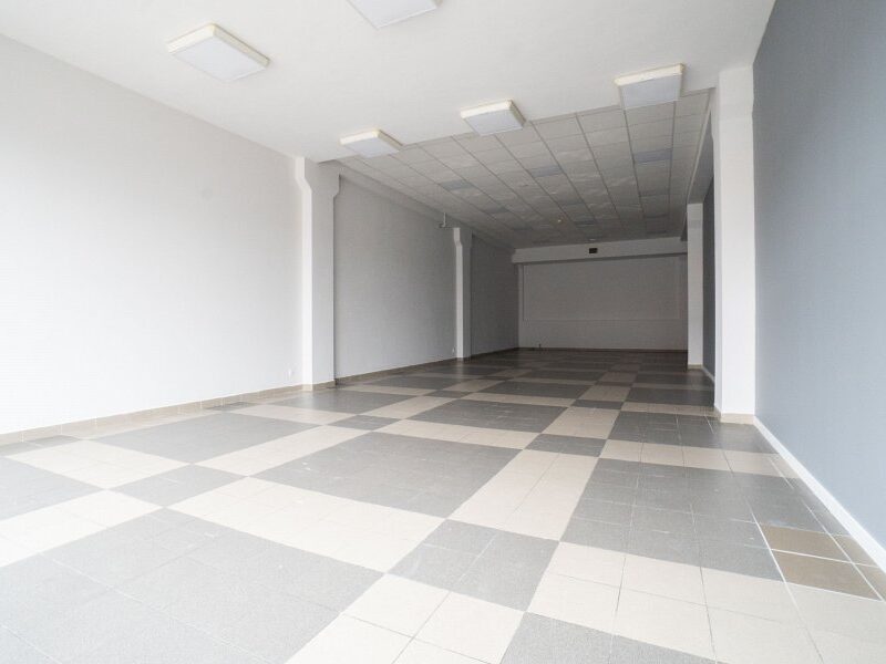 HANDEL - WITRYNA - PARKING - ogłoszenia