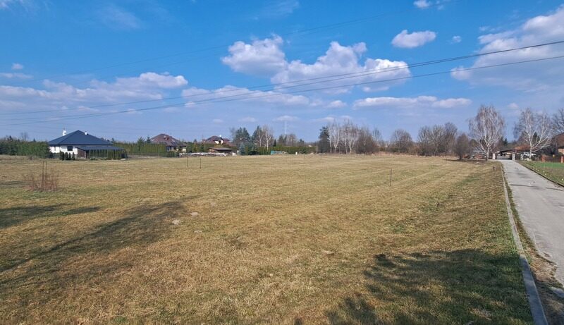 Jaroszyn, pow. Puławy, działka budowlana 12a arów.